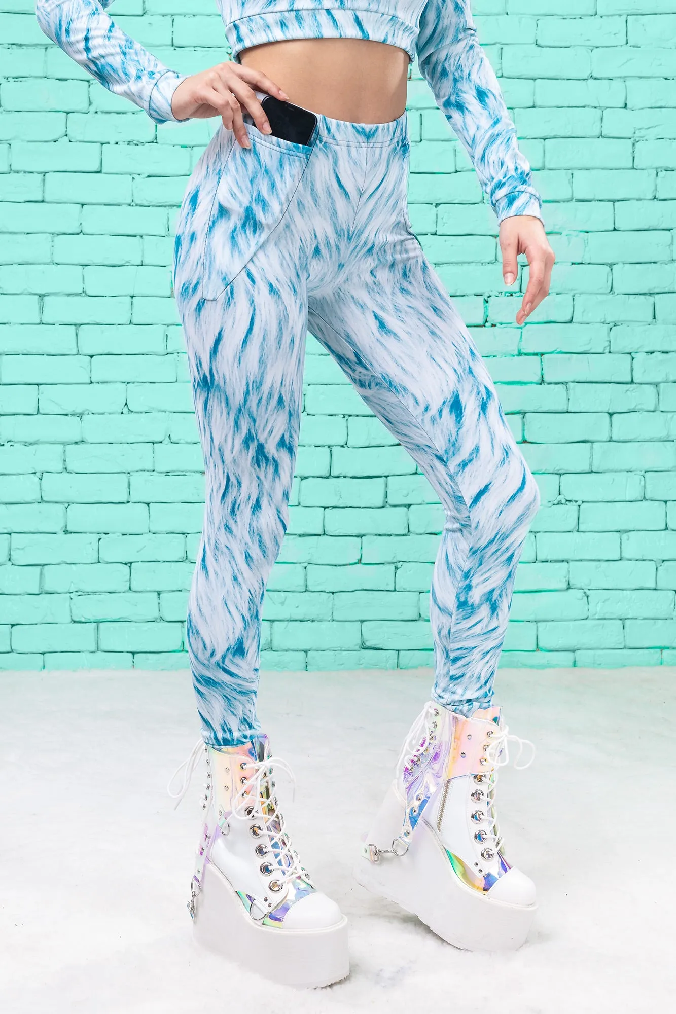 BLUE FURR WARM LEGGINGS