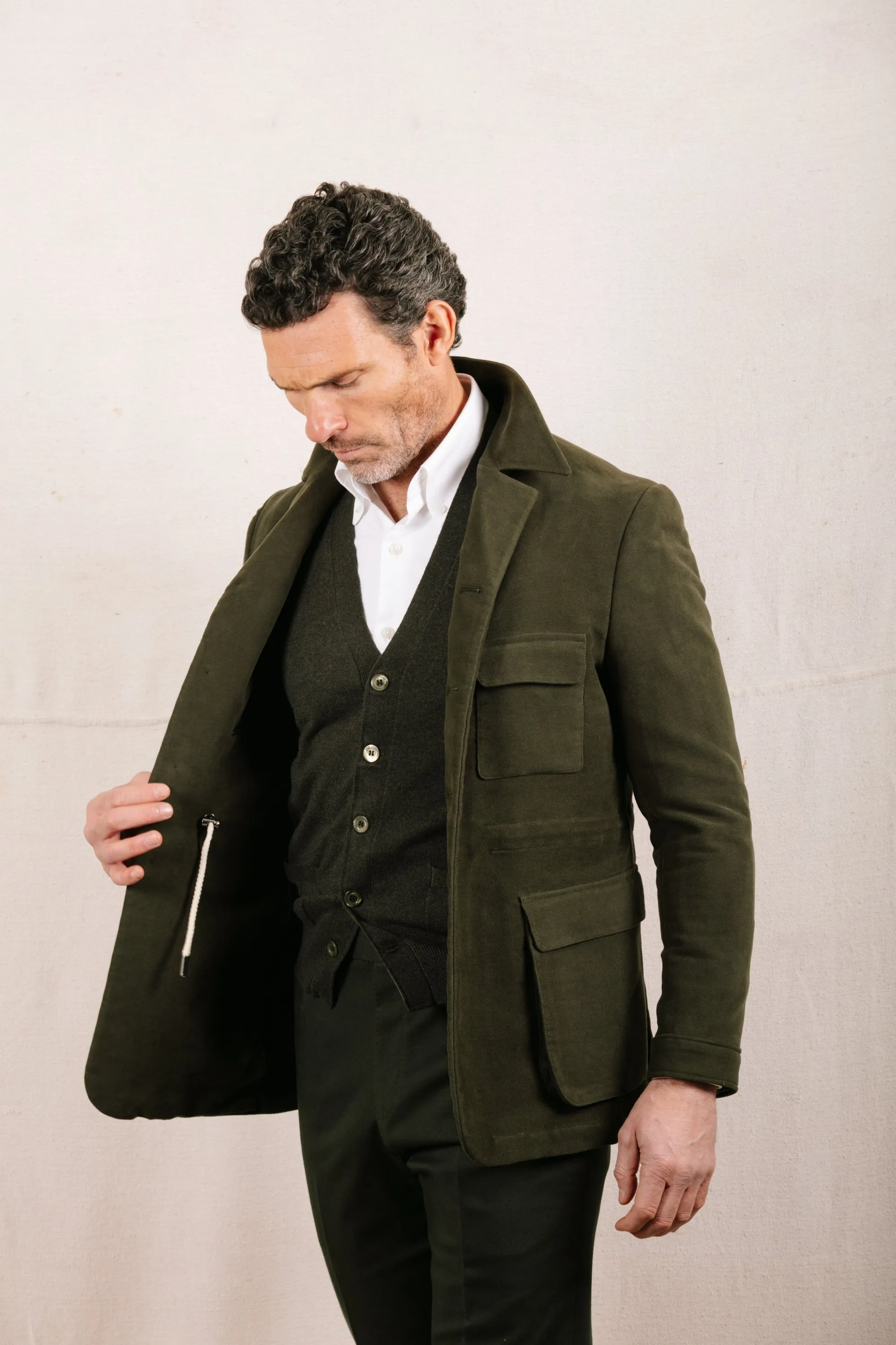 Cashmere Sleeveless Cardigan in Forest Green